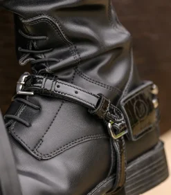 Waldhausen Sporen & Sporenriemen>Sporenriemen Lackleder