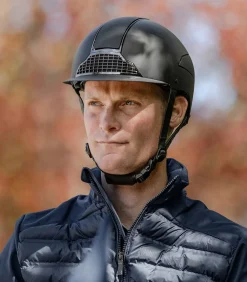 SWING Reithelme><noscript><img width=